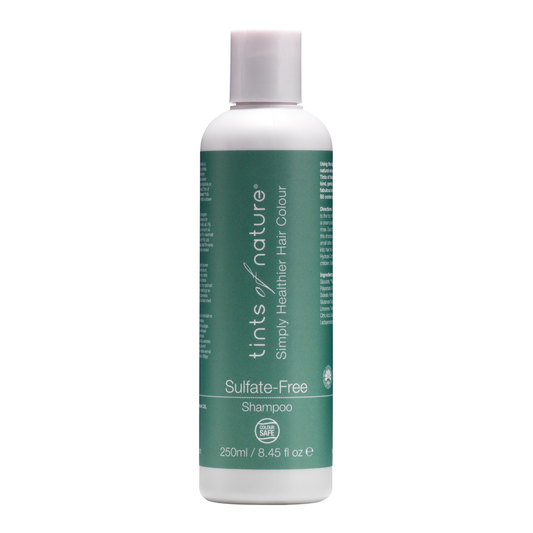 Tints of Nature Sulfate Free Shampoo with Organic Aloe Vera and Chamomile, Gentle Colour-Care Shampoo, 250ml