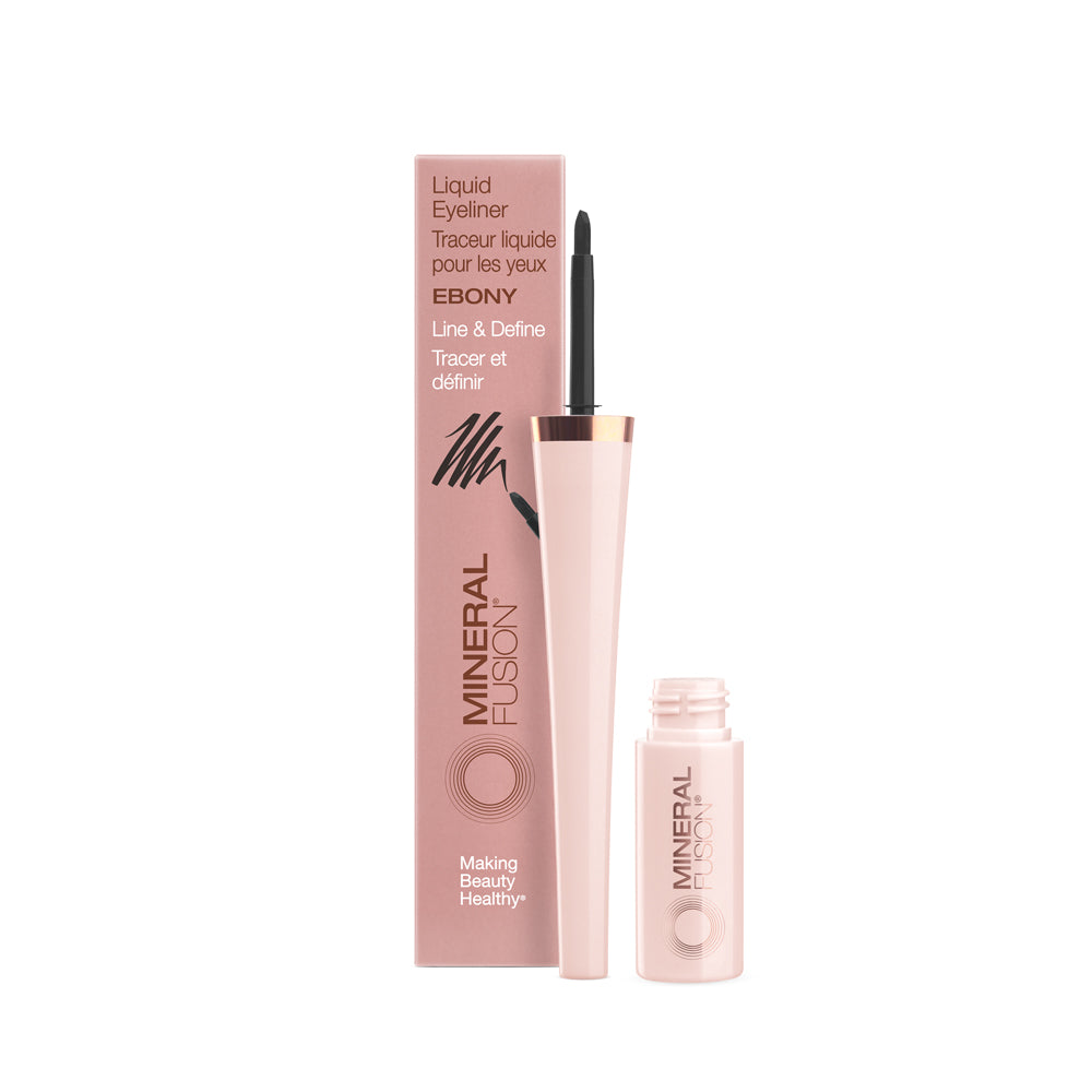 Mineral Fusion Liquid Eyeliner Ebony, Precise Felt-Tip Black Liner with Panthenol, 3g